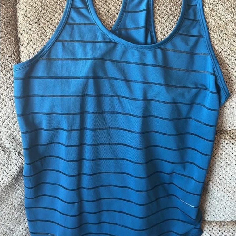 Elegant Blue Striped Women's Tank Top